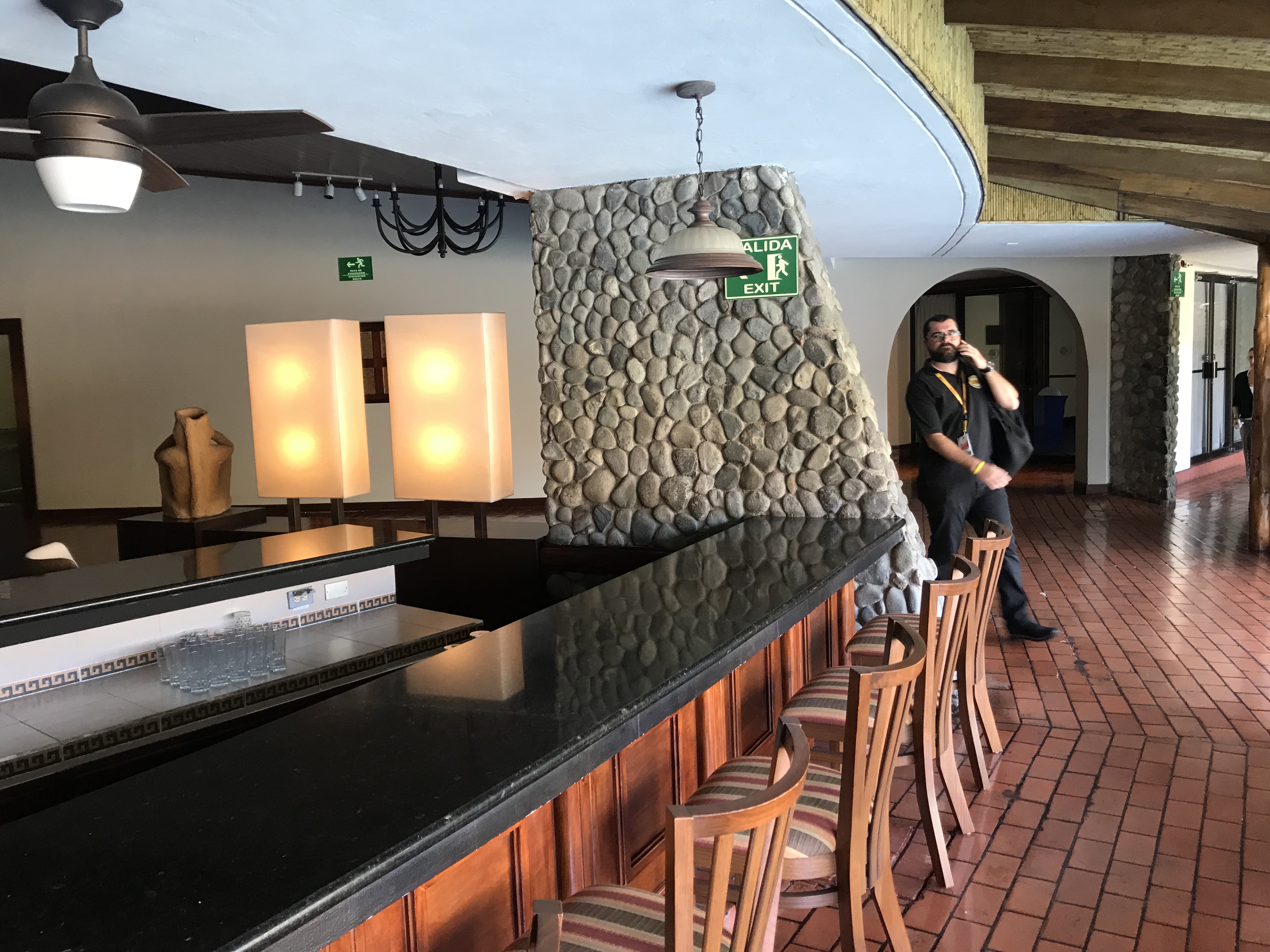 CE00DB9E-030F-4EC0-AAD8-9CB8CFFC4F7F