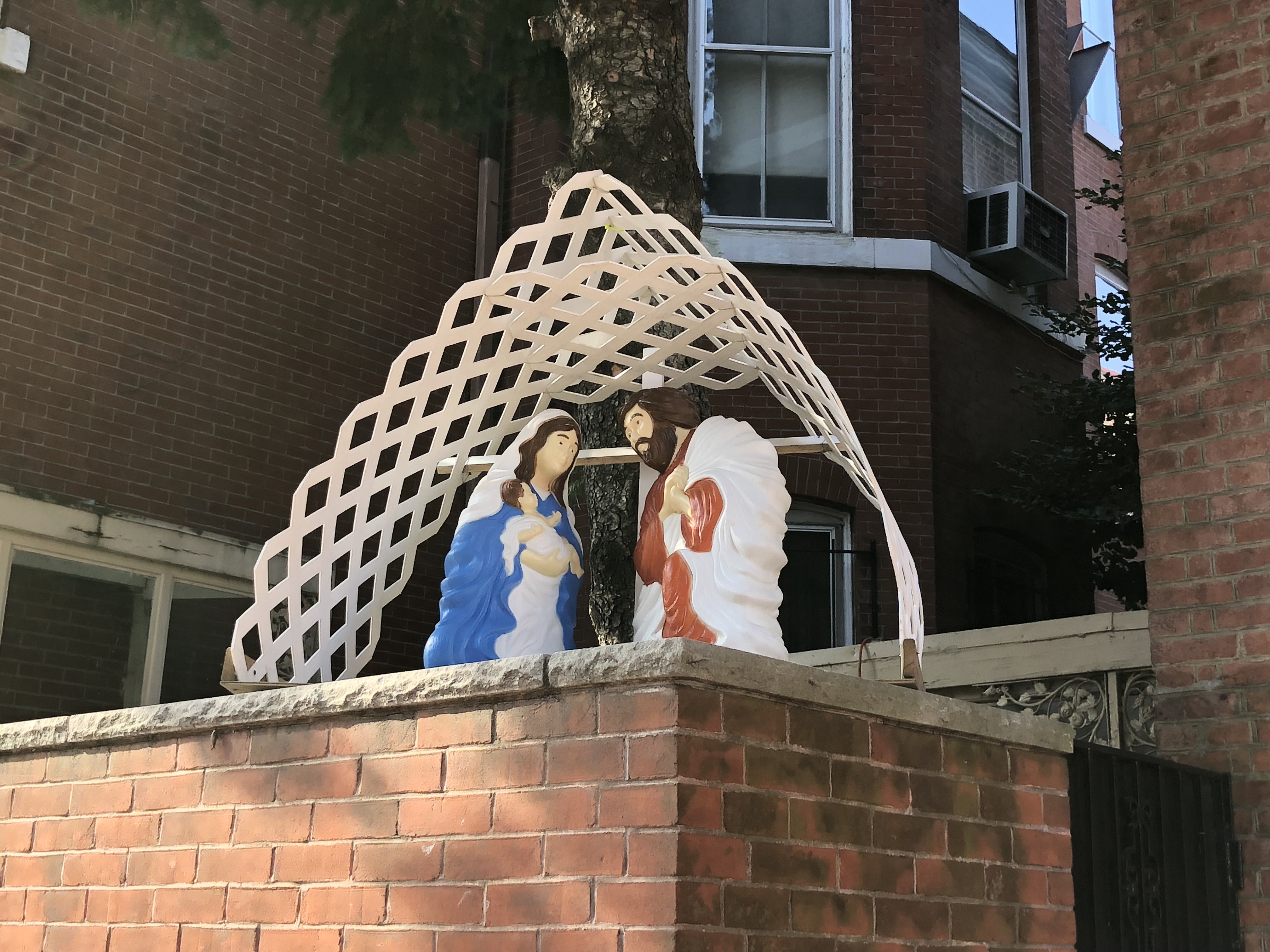 51A8EA36-A82F-4103-BAF7-6B56A8AEC063